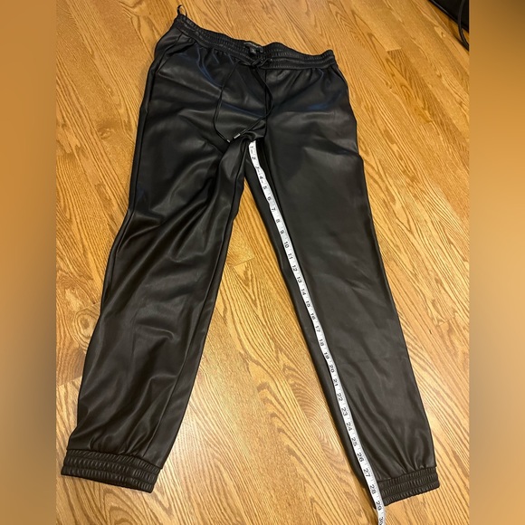 Banana Republic Faux Leather Jogger M Tall - Picture 2 of 8